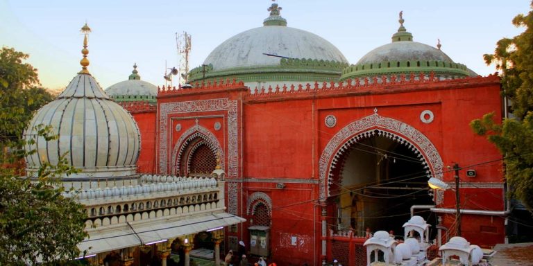 nizamuddin-dargah-delhi-tourism-entry-fee-timings-holidays-reviews-header